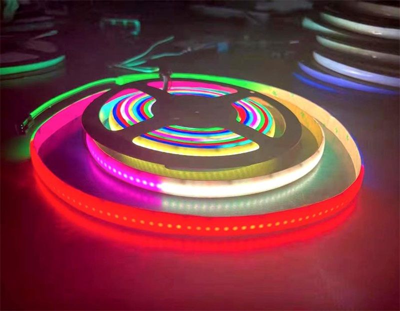 鋁蜂窩大板與液態(tài)壁紙的區(qū)別